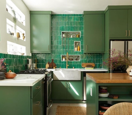 Moroccan tiles "zellige" in kitchen's backsplash